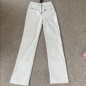 I am Gia white bootcut pants